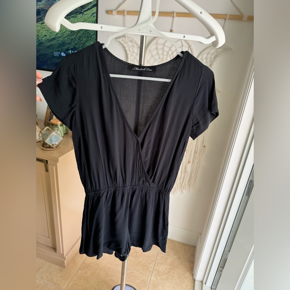 Black v neck romper